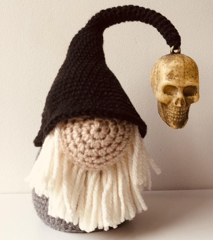 Skull gnome